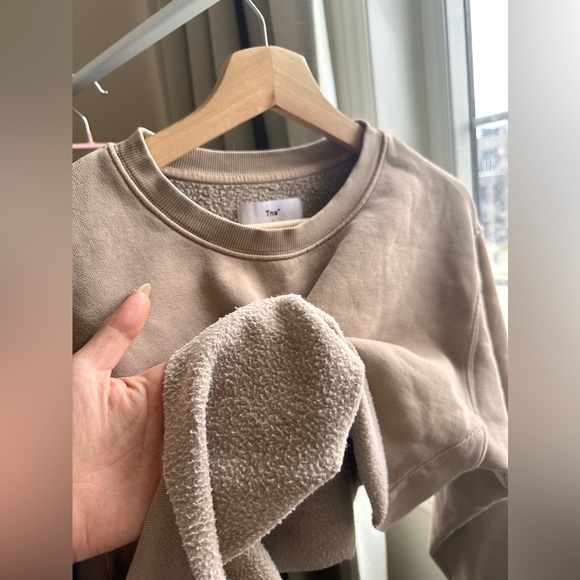 TNA size 1 cropped fleece top - Picture 3 of 5